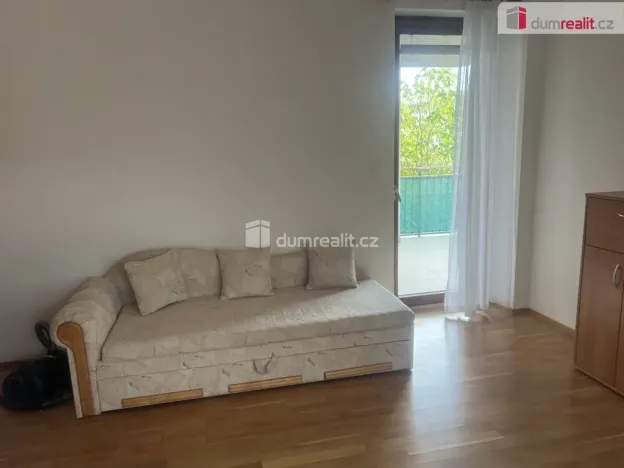 Pronájem bytu 1+kk, Praha - Hrdlořezy, Nad Smetankou, 39 m2