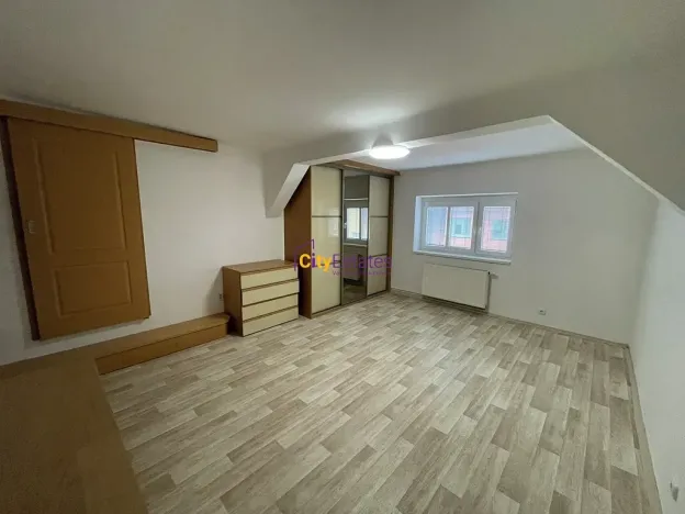 Prodej bytu 2+1, Praha - Holešovice, V háji, 57 m2