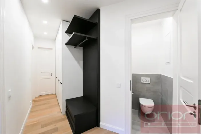 Pronájem bytu 2+kk, Praha - Vinohrady, náměstí Jiřího z Poděbrad, 56 m2