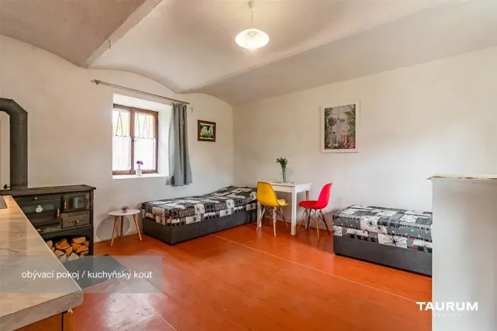 Prodej chalupy, Kolinec - Vlčkovice, 42 m2