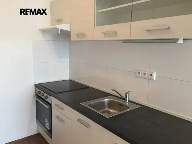 Pronájem bytu 2+kk, Praha - Nusle, Plamínkové, 40 m2
