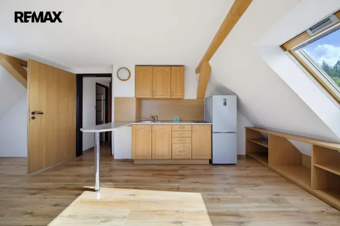 Prodej bytu 1+kk, Karlovy Vary, Plzeňská, 23 m2