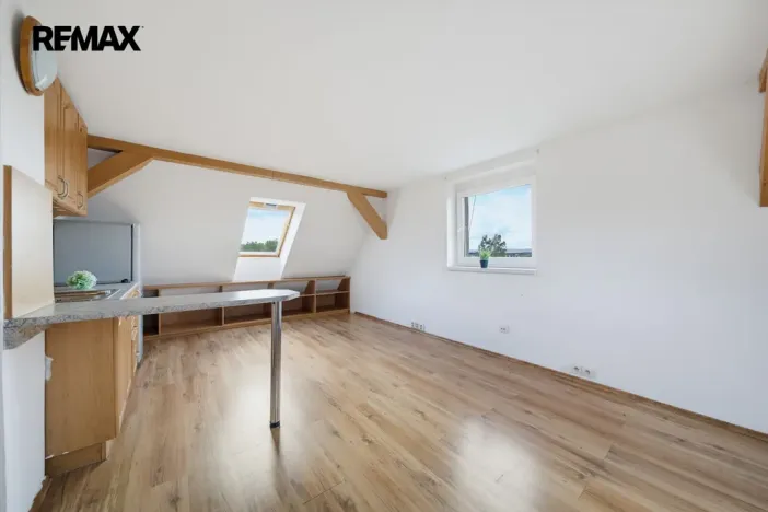 Prodej bytu 1+kk, Karlovy Vary, Plzeňská, 23 m2