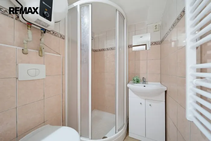 Prodej bytu 1+kk, Karlovy Vary, Plzeňská, 23 m2