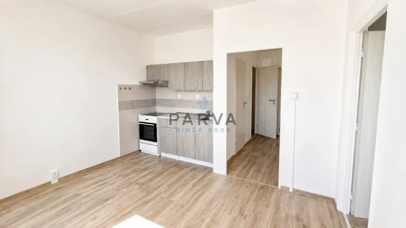 Pronájem bytu 1+1, Plzeň - Severní Předměstí, Strážnická, 40 m2