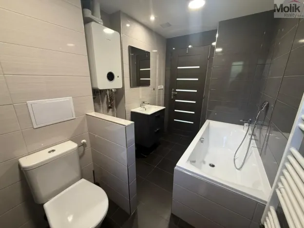 Pronájem bytu 3+1, Litvínov - Horní Litvínov, Ladova, 63 m2