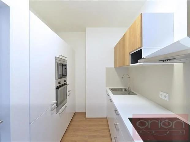 Pronájem bytu 2+kk, Praha - Vinohrady, Lucemburská, 50 m2