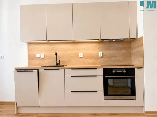 Pronájem bytu 2+kk, Znojmo, 62 m2