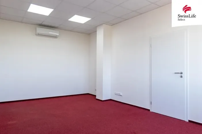Pronájem kanceláře, Praha - Kyje, Lednická, 403 m2