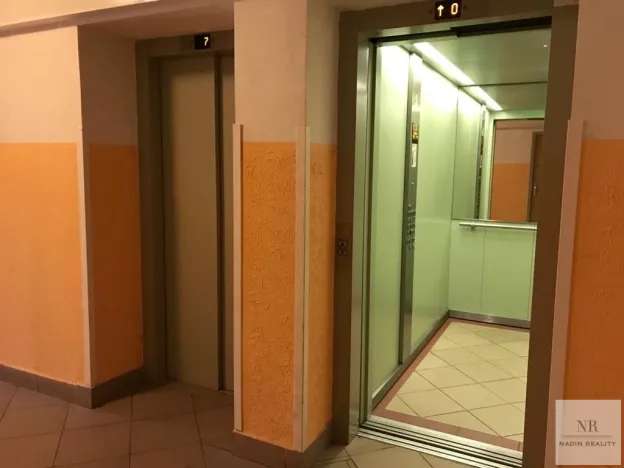 Pronájem bytu 3+1, Karlovy Vary, Konečná, 75 m2