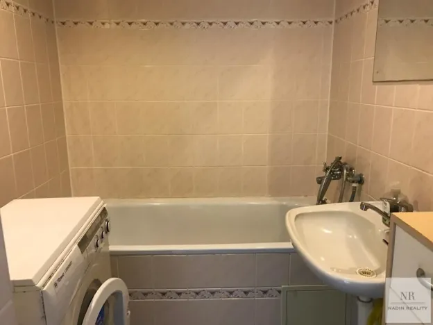 Pronájem bytu 3+1, Karlovy Vary, Konečná, 75 m2