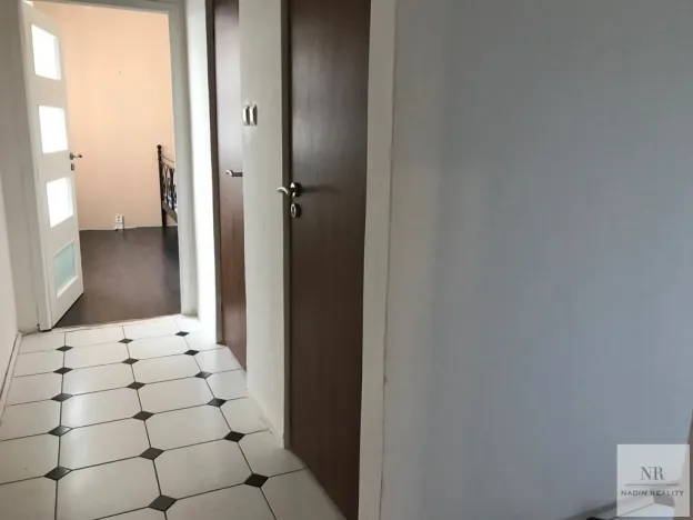 Pronájem bytu 3+1, Karlovy Vary, Konečná, 75 m2