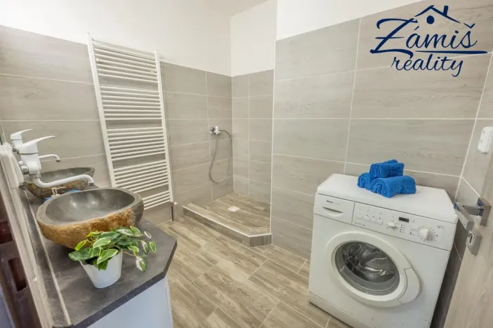 Prodej rodinného domu, Nespeky - Městečko, Na Mělách, 278 m2