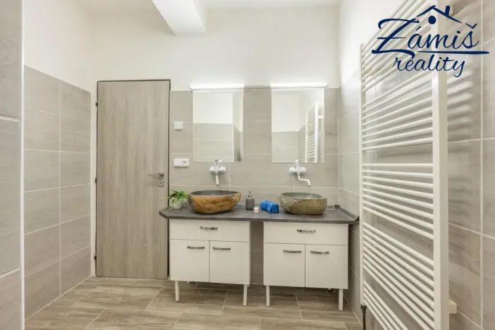 Prodej rodinného domu, Nespeky - Městečko, Na Mělách, 278 m2