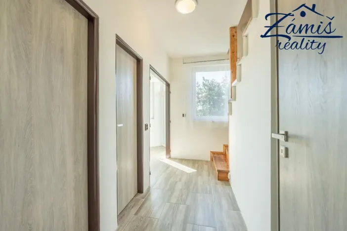 Prodej rodinného domu, Nespeky - Městečko, Na Mělách, 278 m2