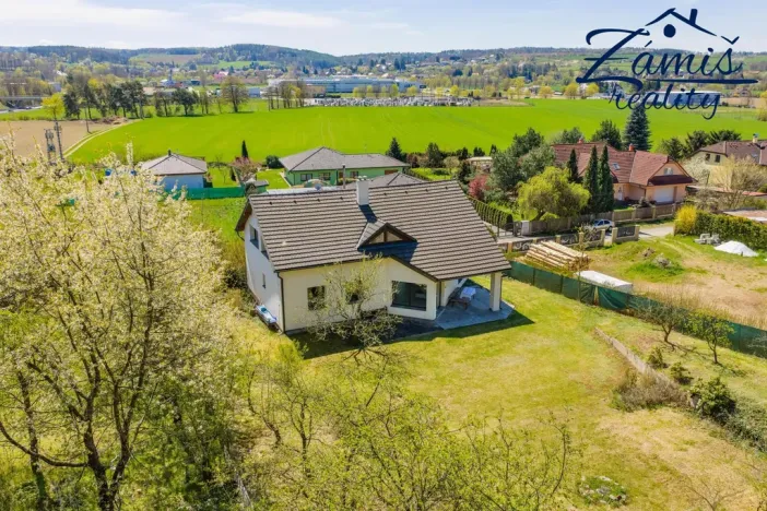 Prodej rodinného domu, Nespeky - Městečko, Na Mělách, 278 m2