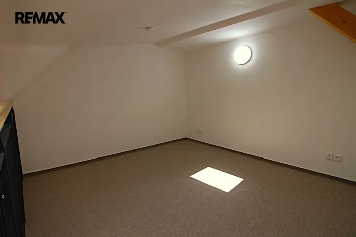 Pronájem bytu 1+kk, Chrastava, náměstí 1. máje, 30 m2