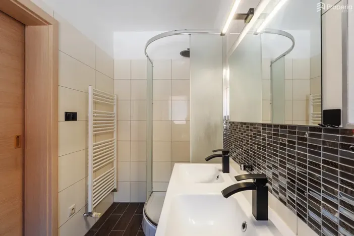 Prodej rodinného domu, Mokrá-Horákov, 365 m2