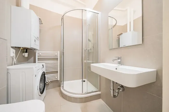 Pronájem bytu 1+kk, Praha - Nové Město, Lípová, 35 m2