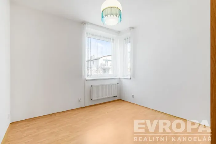 Prodej bytu 3+kk, Praha - Újezd, Pastevců, 70 m2