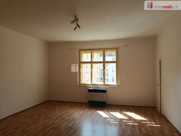 Pronájem bytu 1+kk, Praha - Strašnice, Za poštou, 35 m2