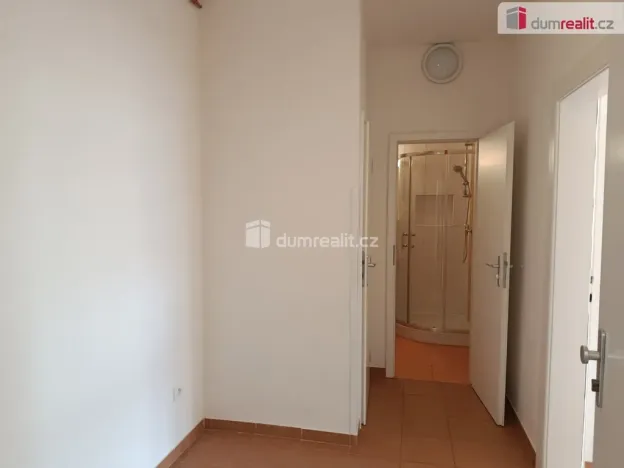 Pronájem bytu 1+kk, Praha - Strašnice, Za poštou, 35 m2