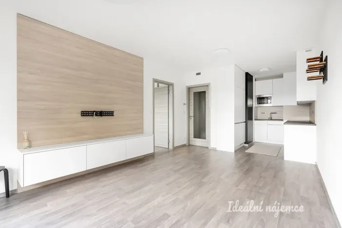 Pronájem bytu 2+kk, Praha - Třebonice, Do zahrádek I, 52 m2