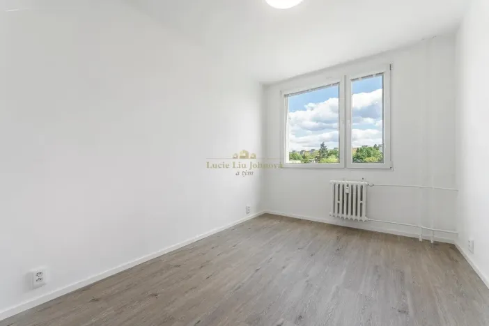 Prodej bytu 2+kk, Praha - Černý Most, Smikova, 46 m2