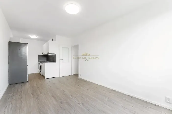 Prodej bytu 2+kk, Praha - Černý Most, Smikova, 46 m2