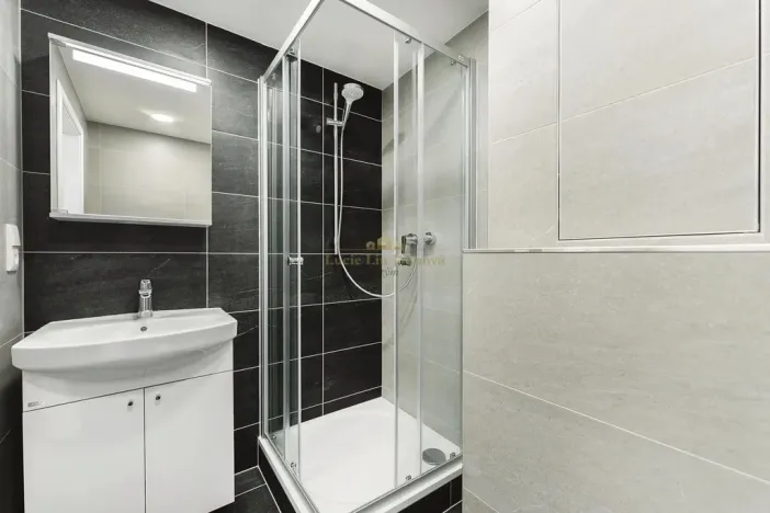 Prodej bytu 2+kk, Praha - Černý Most, Smikova, 46 m2
