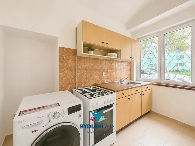 Pronájem bytu 2+1, Teplice, Pražská, 58 m2