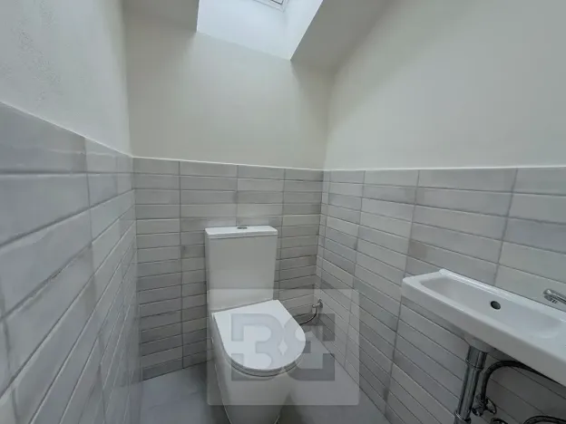 Pronájem rodinného domu, Praha - Kobylisy, Líbeznická, 170 m2