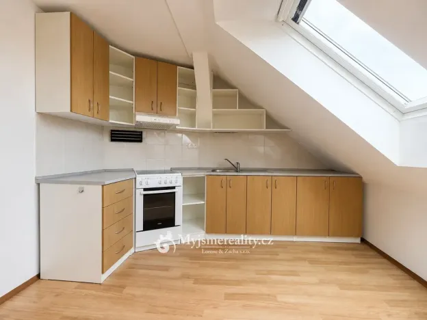Pronájem bytu 2+kk, Znojmo, Rooseveltova, 86 m2