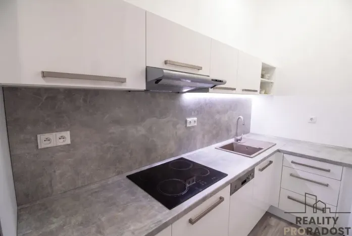 Pronájem bytu 2+kk, Hodonín, Polní, 51 m2