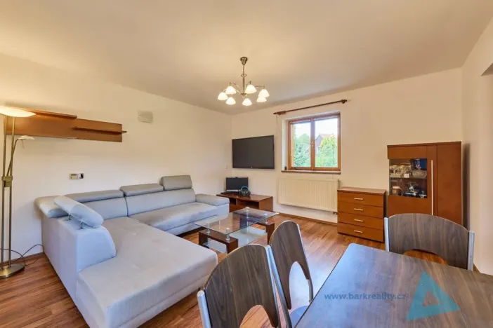 Prodej rodinného domu, Pecka - Bělá u Pecky, 250 m2