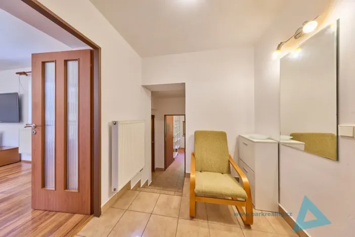 Prodej rodinného domu, Pecka - Bělá u Pecky, 250 m2