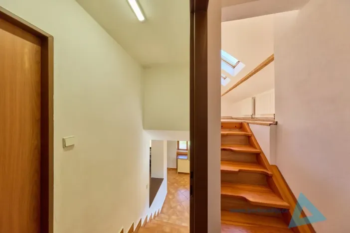 Prodej rodinného domu, Pecka - Bělá u Pecky, 250 m2