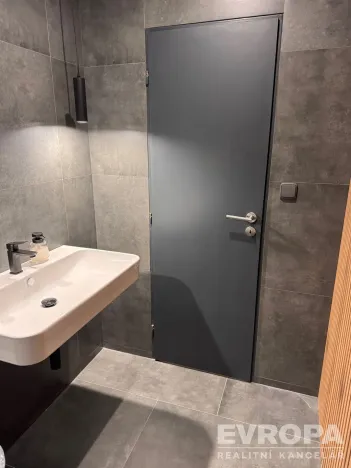Pronájem kanceláře, Jablonec nad Nisou, Komenského, 19 m2