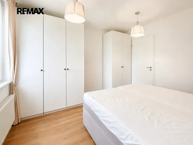 Pronájem bytu 2+1, Praha - Hloubětín, Kbelská, 54 m2