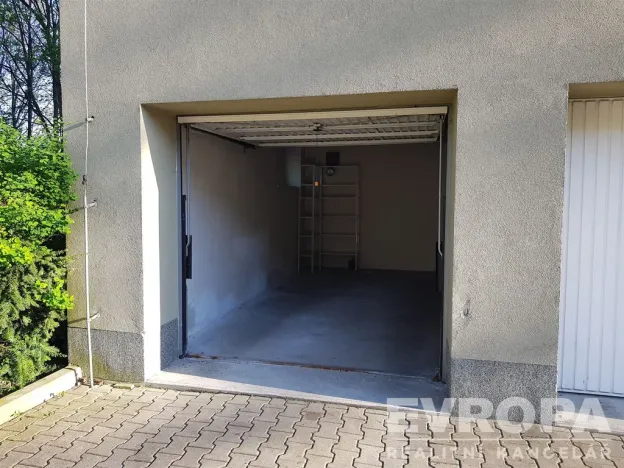 Prodej bytu 2+kk, Liberec - Liberec VI-Rochlice, Nádvorní, 69 m2