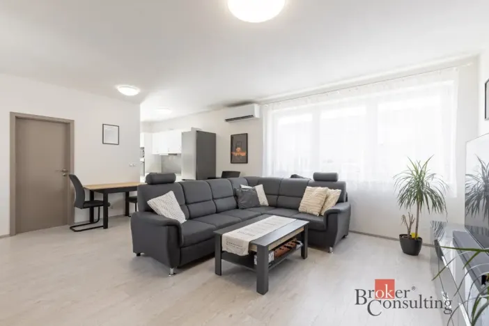 Prodej bytu 2+kk, Modřice, Bobravská, 67 m2