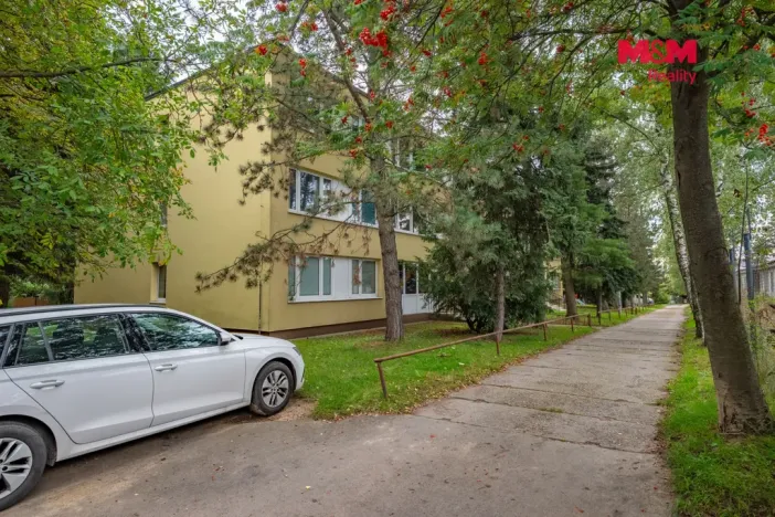 Pronájem bytu 2+1, Praha - Uhříněves, Na vysočině, 48 m2