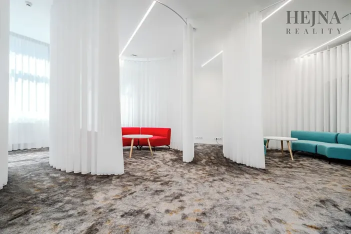 Pronájem kanceláře, Ostrava, náměstí Dr. E. Beneše, 108 m2