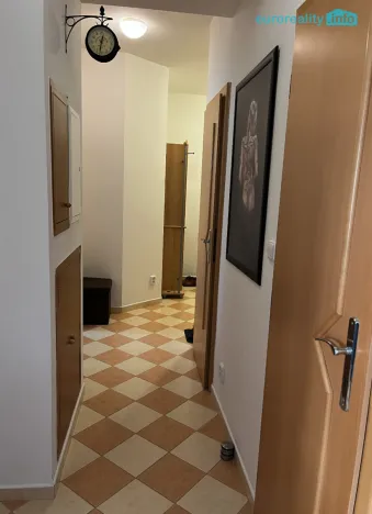 Prodej bytu 3+kk, Mariánské Lázně, V Sadech, 67 m2