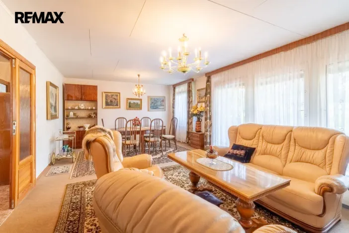 Prodej rodinného domu, Jesenice - Horní Jirčany, Budějovická, 170 m2