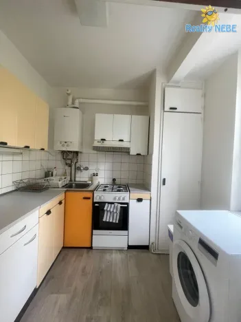 Pronájem bytu 3+1, Praha - Troja, Nad Hercovkou, 72 m2