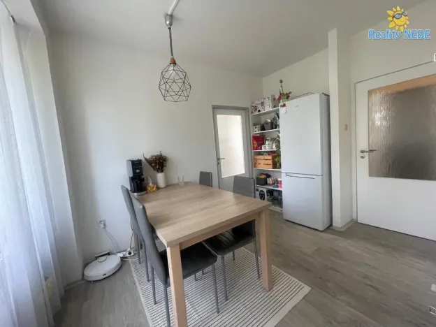 Pronájem bytu 3+1, Praha - Troja, Nad Hercovkou, 72 m2