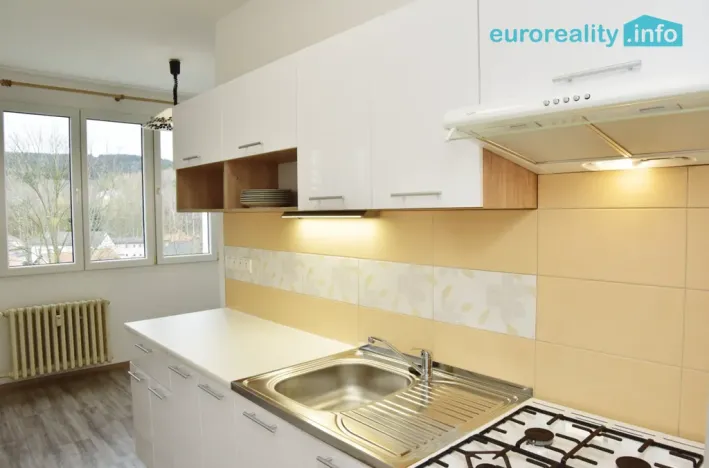 Pronájem bytu 2+1, Mariánské Lázně, Hroznatova, 62 m2