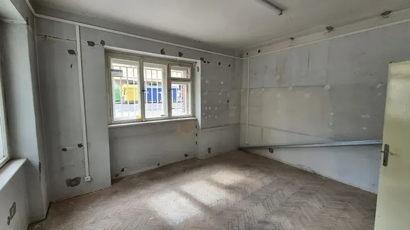 Pronájem skladu, Praha - Břevnov, Nad Kajetánkou, 70 m2