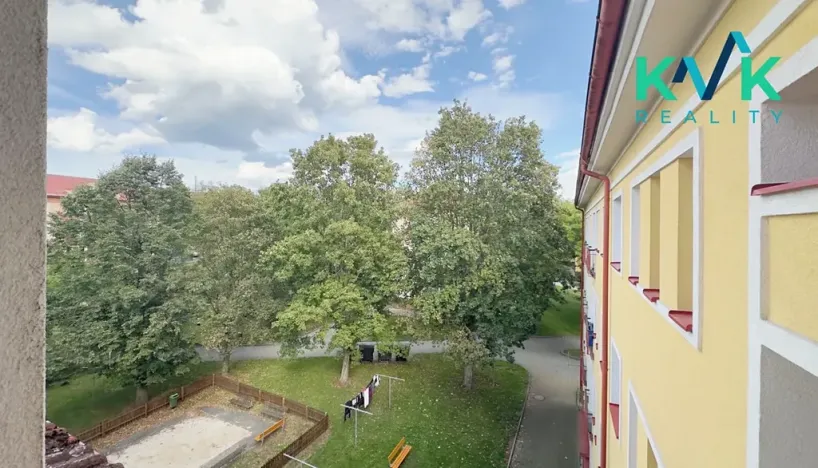 Pronájem bytu 2+1, Ostrov, Štúrova, 58 m2